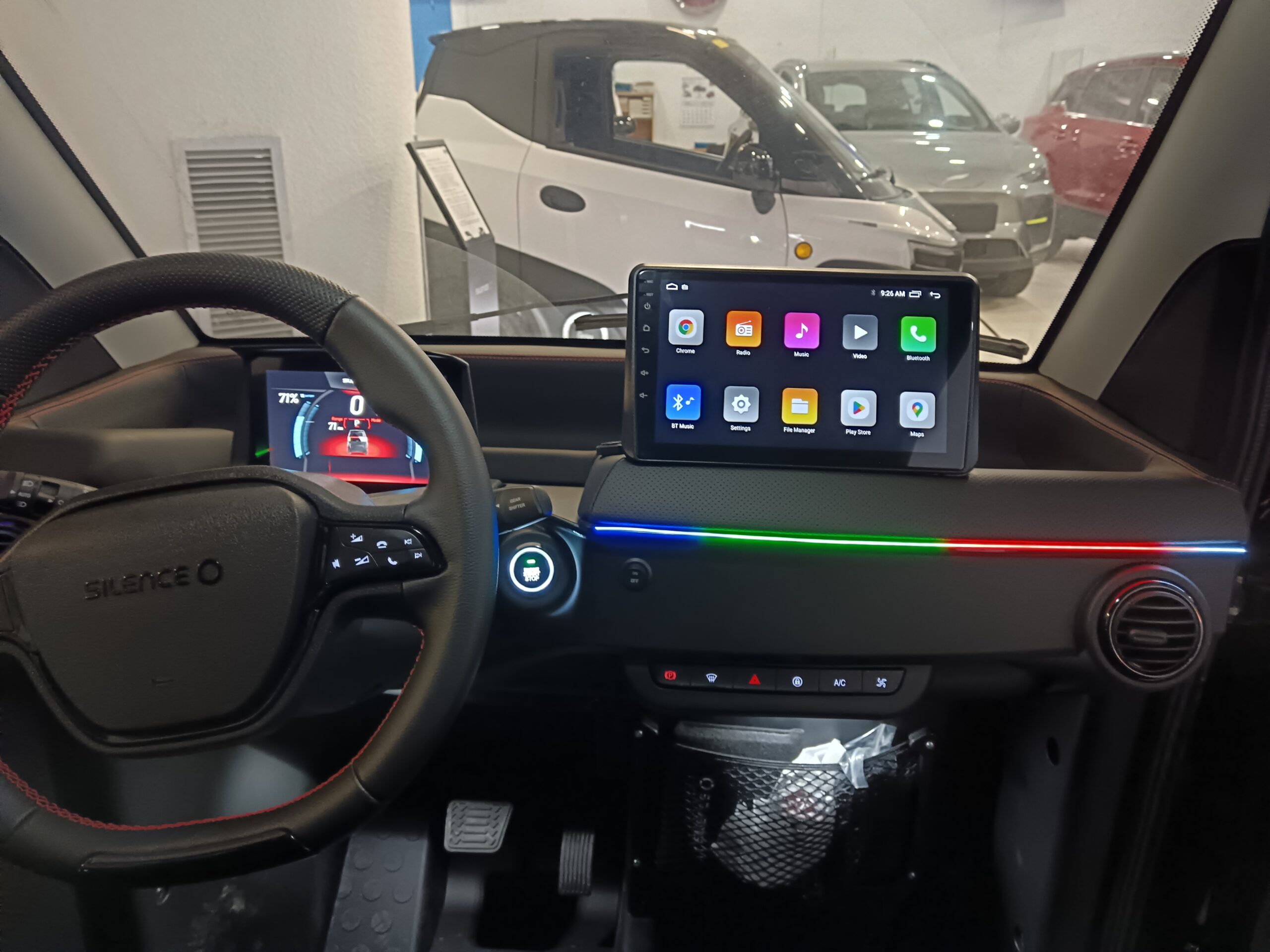 Nuevos equipamientos del mejor coche :                  Sin  Carnet